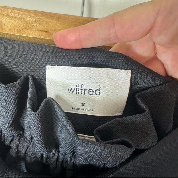 Wilfred Paperbag Short - Black - 00 - Picture 5 of 8